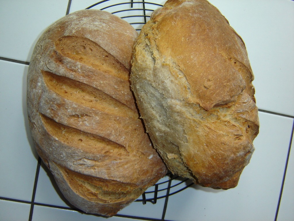 b-weizen-roggen-dinkel-sauerteigbrot b-weizen-roggen-dinkel-sauerteigbrot
