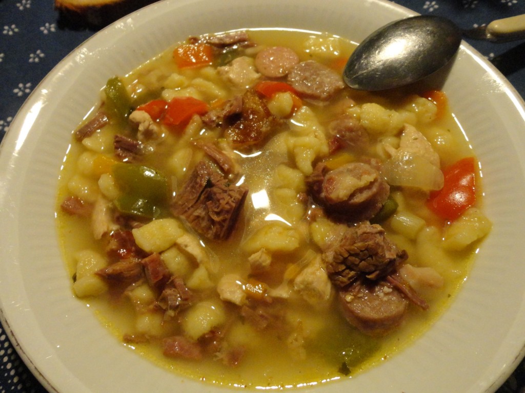 Nudelsuppe mit Rindfleisch