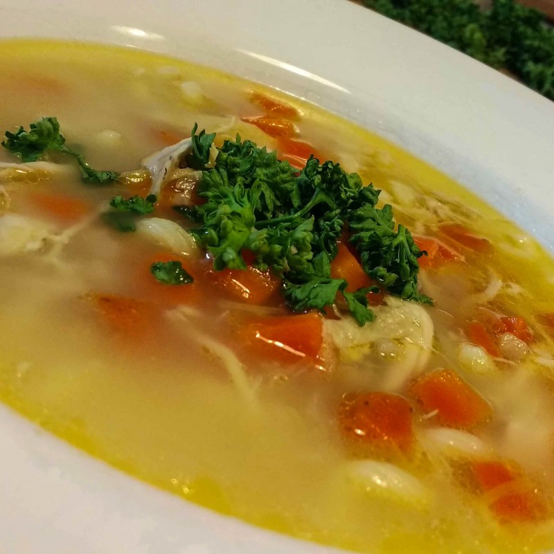 Hühnersuppe
