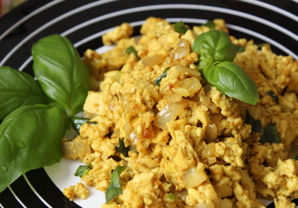 Rührei (vegan) = Rührtofu Rührei (vegan) = Rührtofu